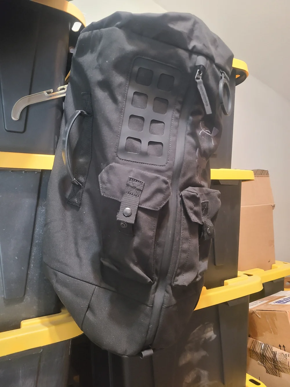 Under Armour Project Rock 60 Bag Black Duffel Bag Backpack - Men's